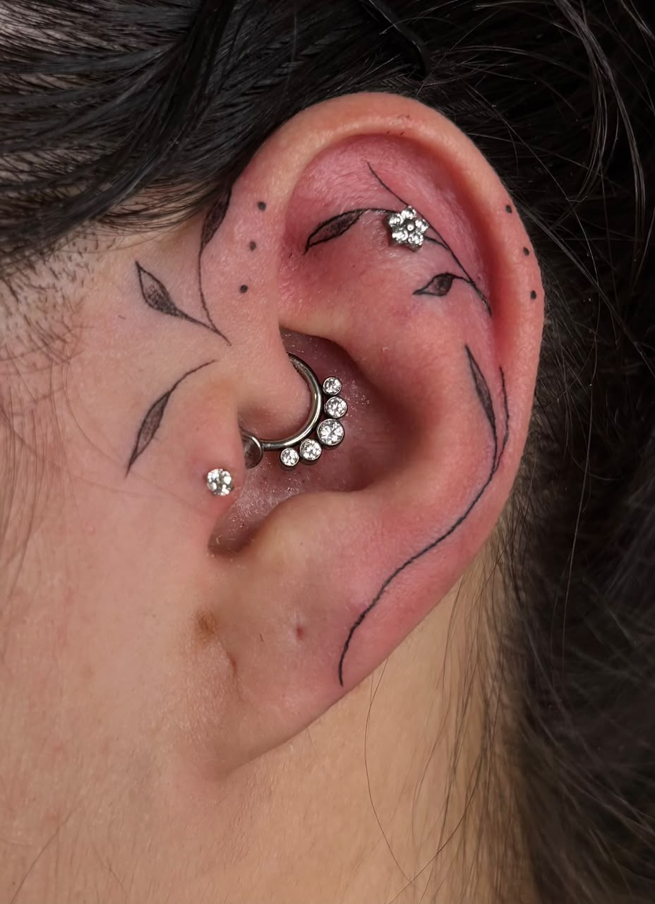 Trabalho de tatuagem ou piercing 9