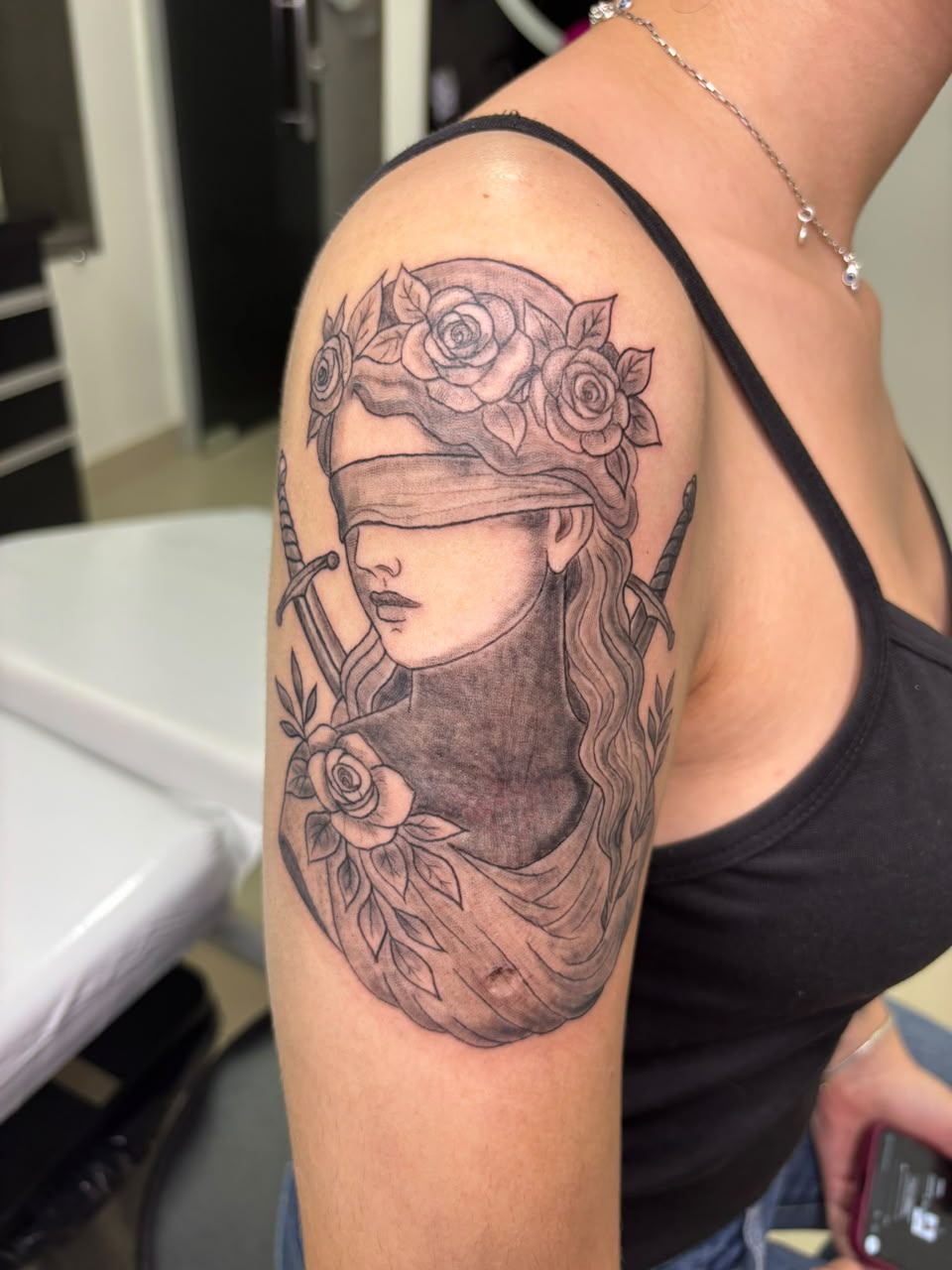 Trabalho de tatuagem ou piercing 10