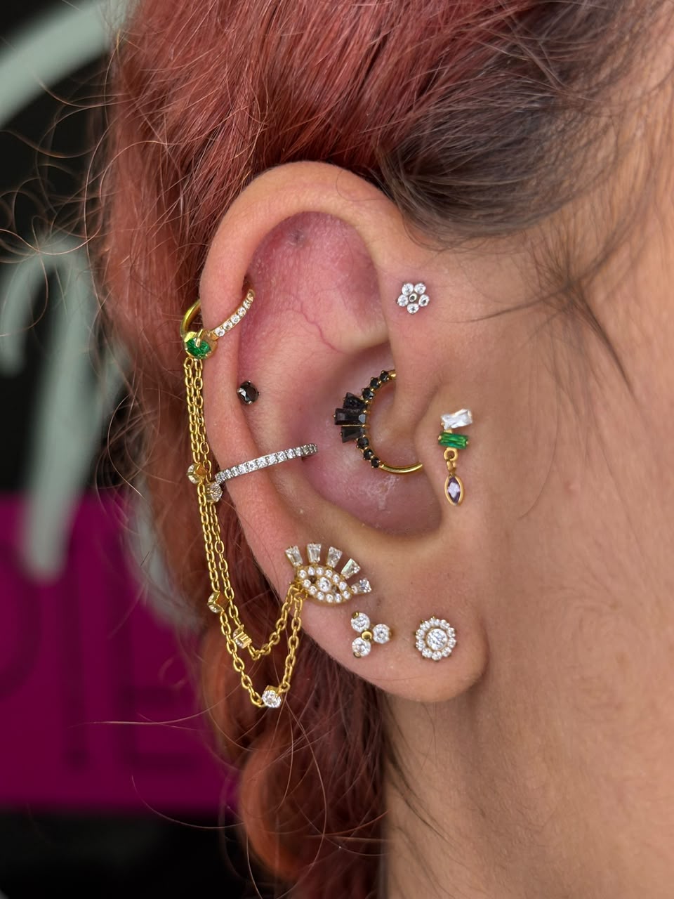 Trabalho de tatuagem ou piercing 18